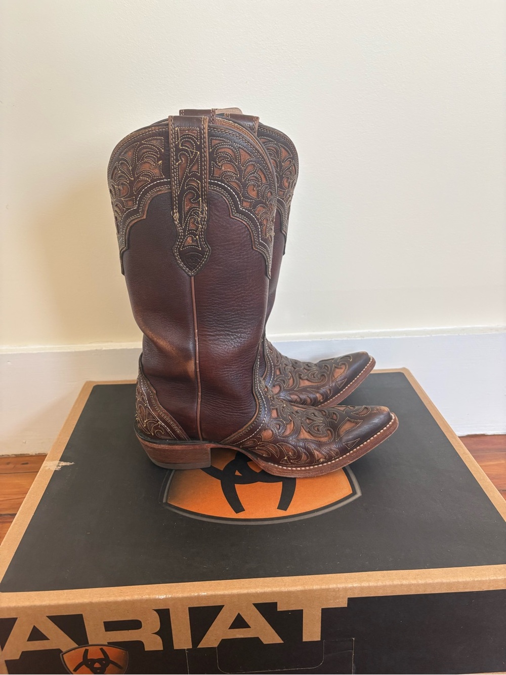 Ariat Brown Western Embroidered Leather Boots